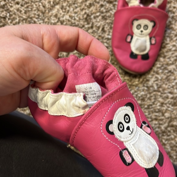Robeez 12-18 Month Leather Shoe/Slipper - Picture 3 of 3